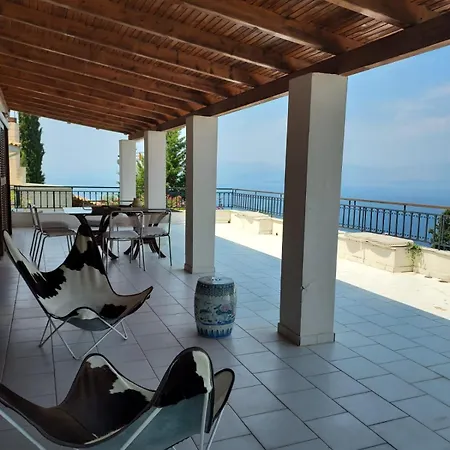 Prázdninový dům Magnolia Plátanos