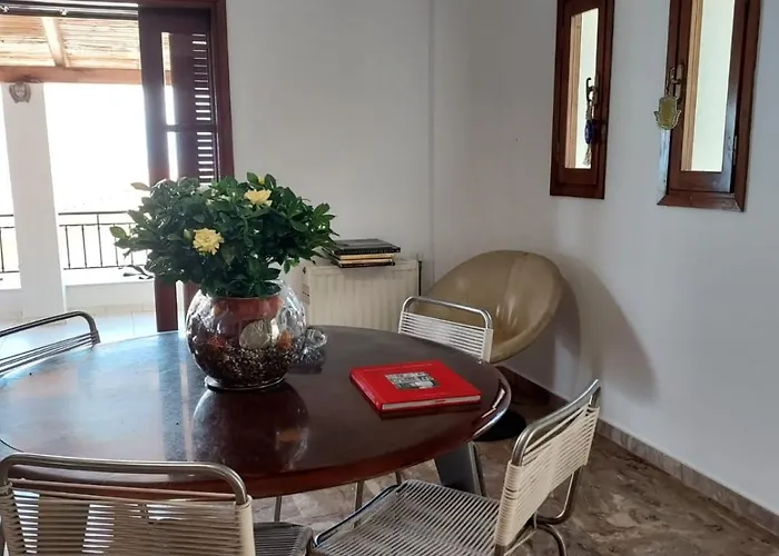 Magnolia Feriehus Plátanos